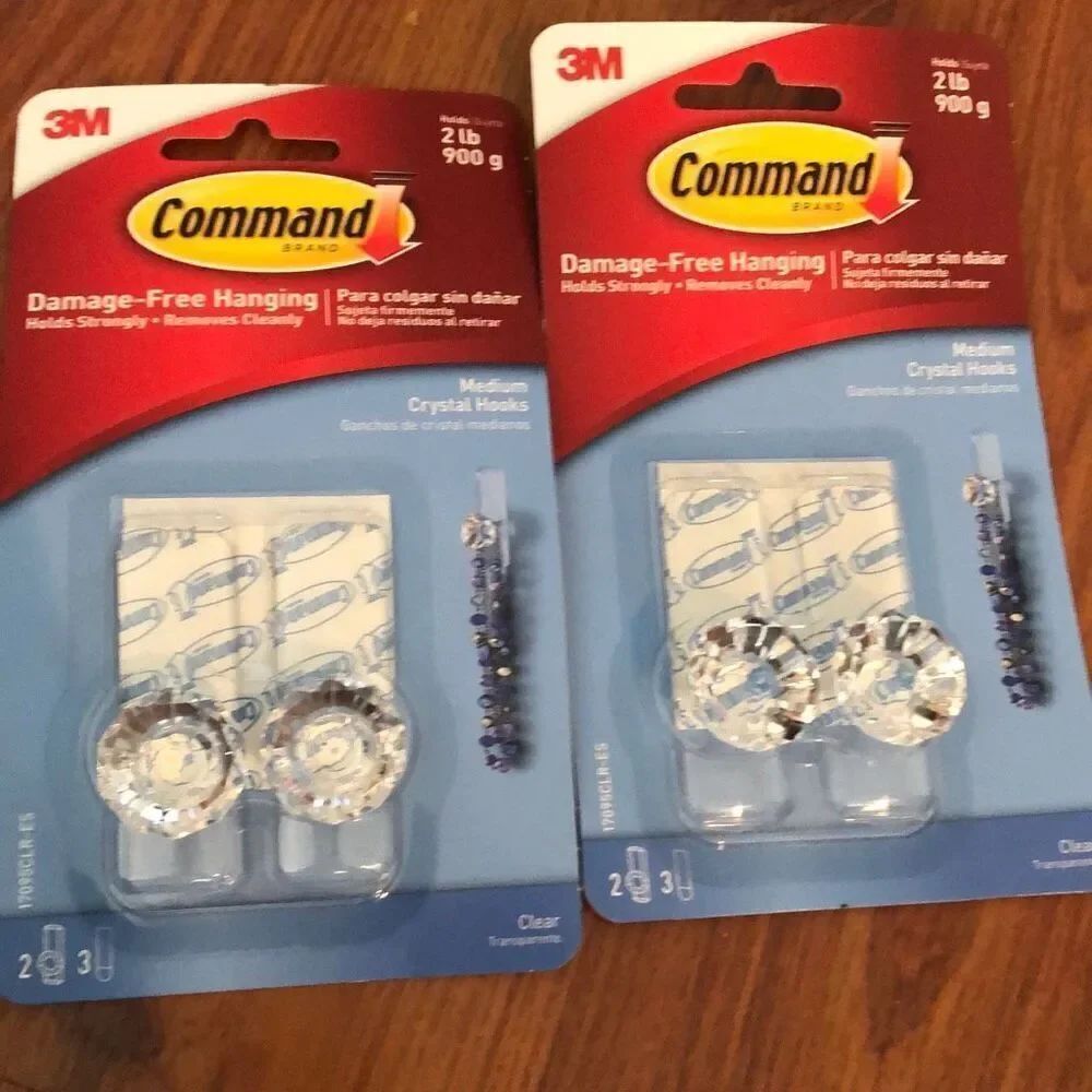 NEW Command Crystal medium hooks jewelry organization. Two packages four pieces
